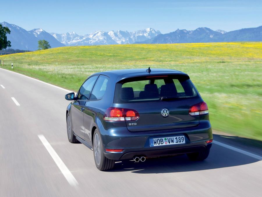  Volkswagen Golf GTD 3-Door 2009 года  (фото 7 из 34)
